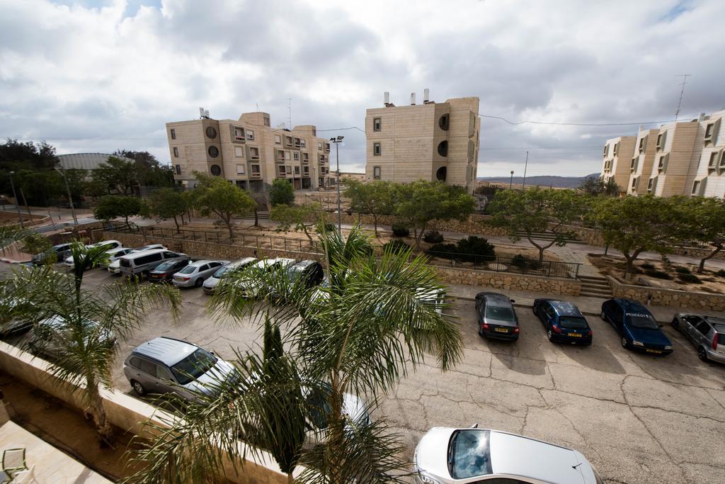 Ramon Suites By Smart Hotels Micpe Ramon Kültér fotó